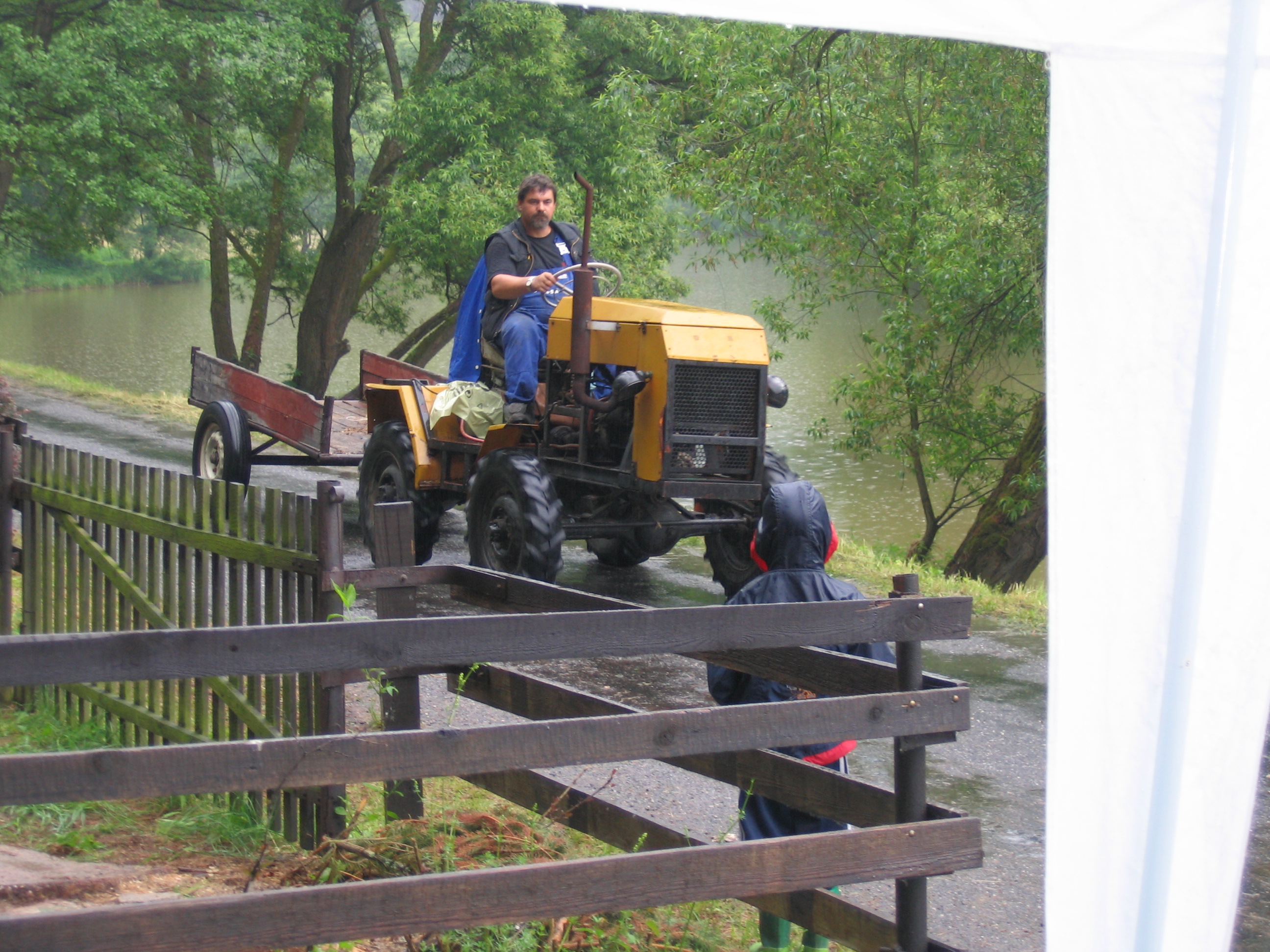 Rybářské závody 2005 056.jpg