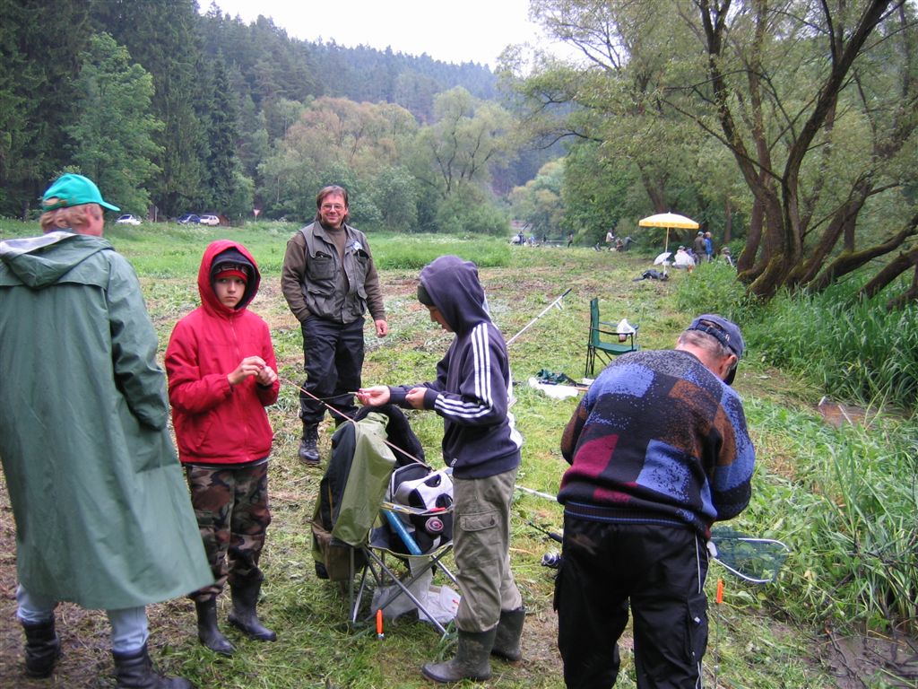Rybářské závody 2009 005.jpg