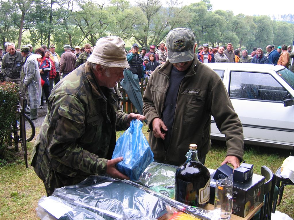 Rybářské závody 2009 033.jpg