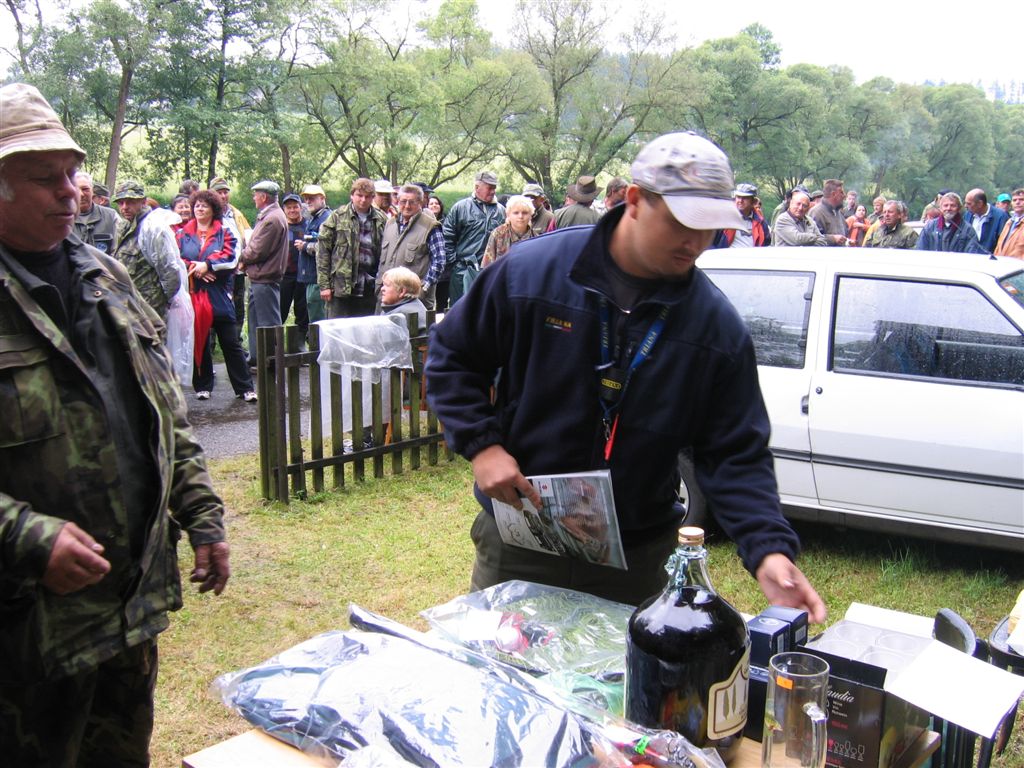 Rybářské závody 2009 035.jpg
